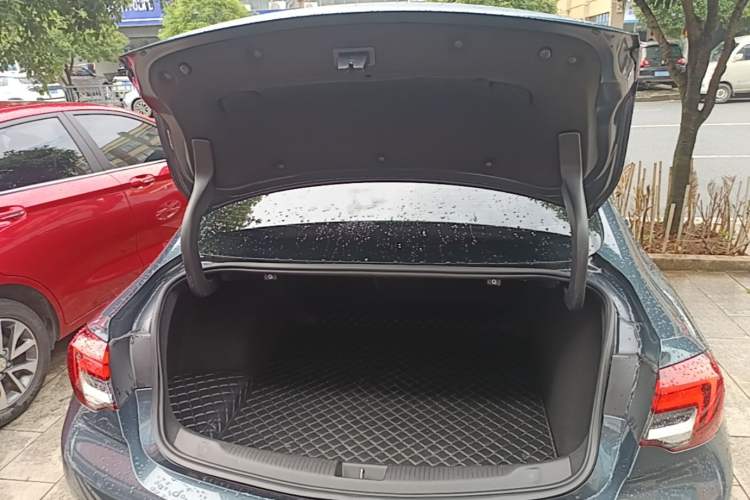 Used Buick Regal 2021 552T Elite Edition Trunk