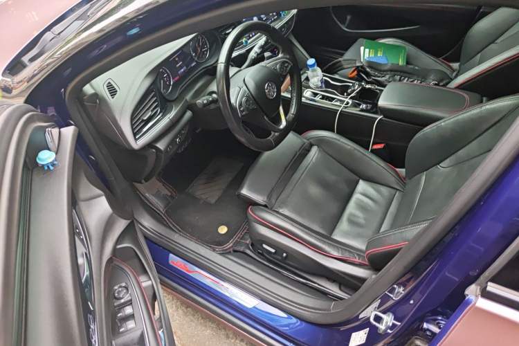 Used Buick Regal 2021 GS 28T Elite Model Driver Seat