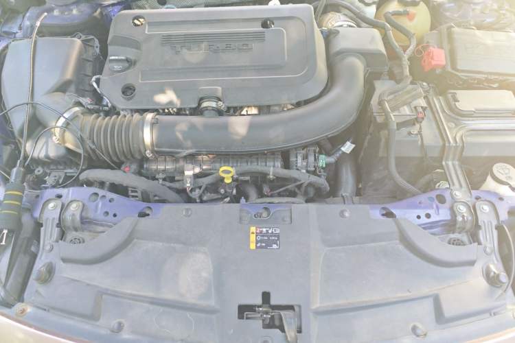 Used Buick Regal 2021 GS 28T Elite Model Engine Bay