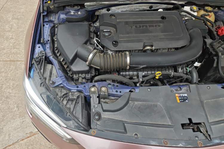 Used Buick Regal 2021 GS 28T Elite Model Engine Bay Right