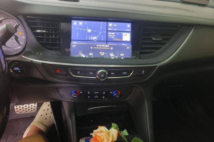 Used Buick Regal 2021 Facelifted GS 28T Elite Model Audio And AC Panel