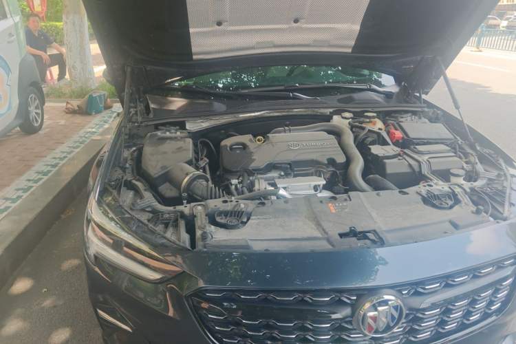 Used Buick Regal 2021 552T Elite Edition Engine Bay Right