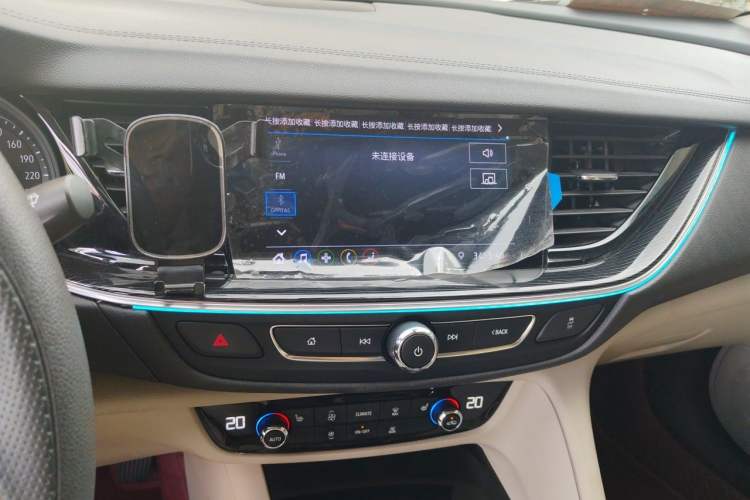 Used Buick Regal 2021 552T Elite Edition Audio And AC Panel
