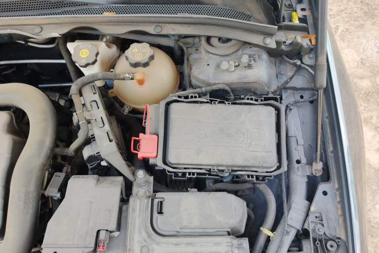 Used Buick Regal 2021 552T Elite Edition Engine Bay Left