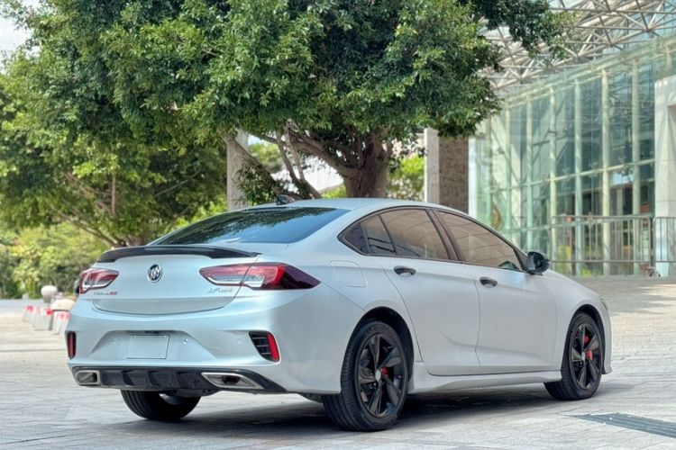 Used Buick Regal 2021 GS 28T Prestige Model Exterior 2