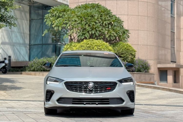 Used Buick Regal 2021 GS 28T Prestige Model Exterior 8