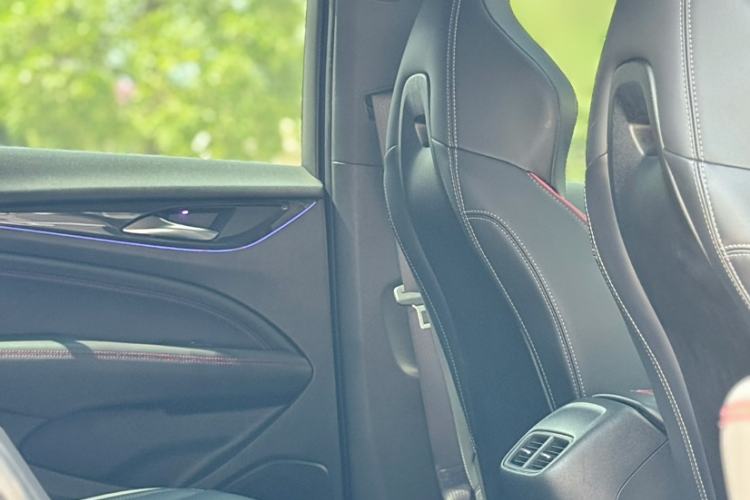 Used Buick Regal 2021 GS 28T Prestige Model Interior 6