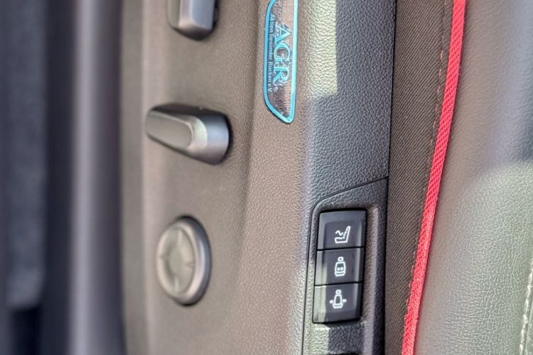 Used Buick Regal 2021 GS 28T Prestige Model Interior 7