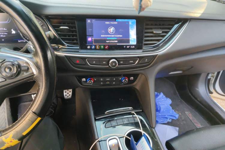 Used Buick Regal 2021 GS 28T Elite Model Audio And AC Panel