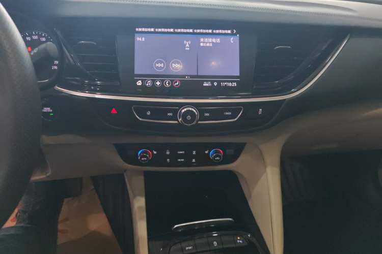 Used Buick Regal 2021 552T Elite Edition Audio And AC Panel