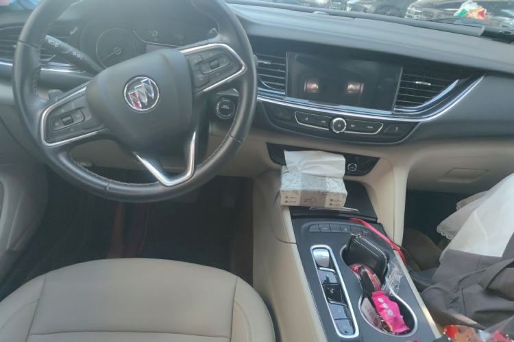 Used Buick Regal 2021 552T Elite Edition Center Console