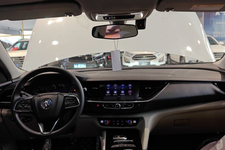 Used Buick Regal 2021 552T Elite Edition Center Console