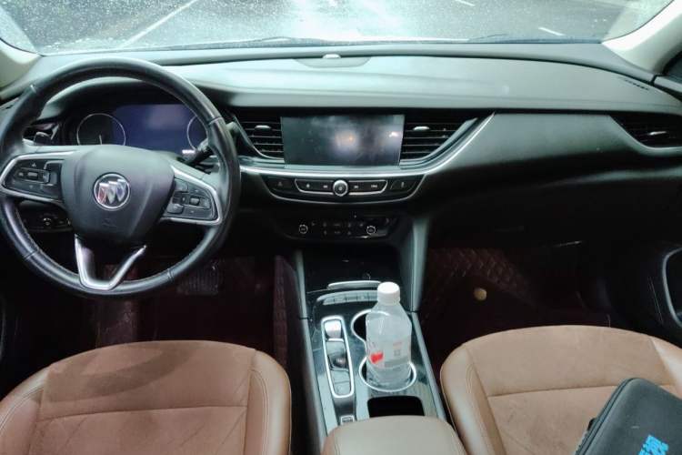 Used Buick Regal 2021 552T Elite Edition Center Console
