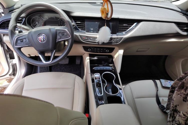 Used Buick Regal 2021 552T Elite Edition Center Console