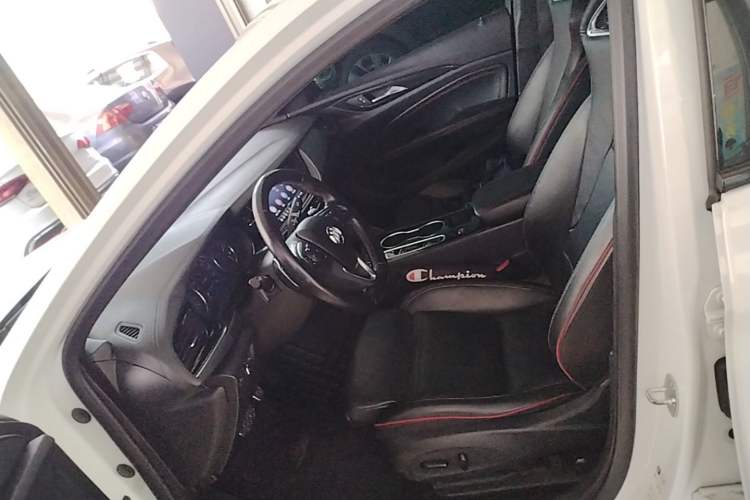 Used Buick Regal 2021 GS 28T Elite Model Driver Seat
