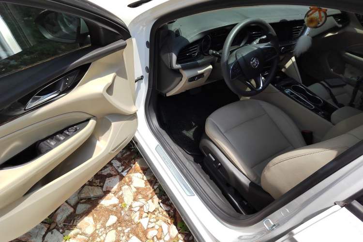Used Buick Regal 2021 552T Elite Edition Driver Seat