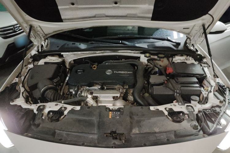 Used Buick Regal 2021 552T Elite Edition Engine Bay