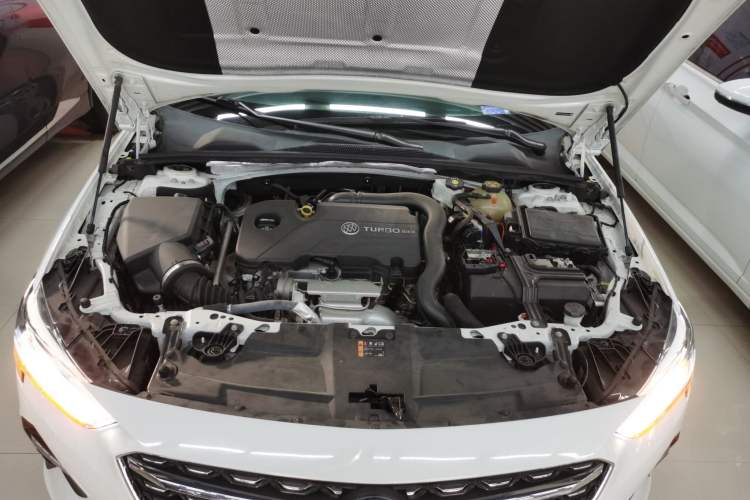 Used Buick Regal 2021 552T Elite Edition Engine Bay
