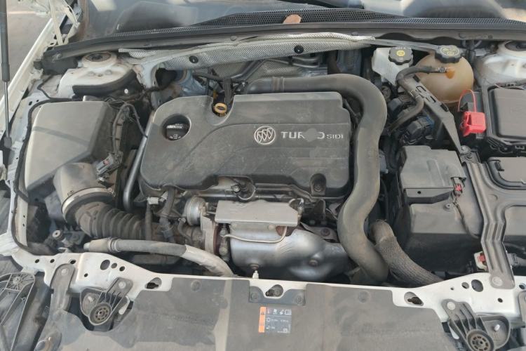 Used Buick Regal 2021 552T Elite Edition Engine Bay