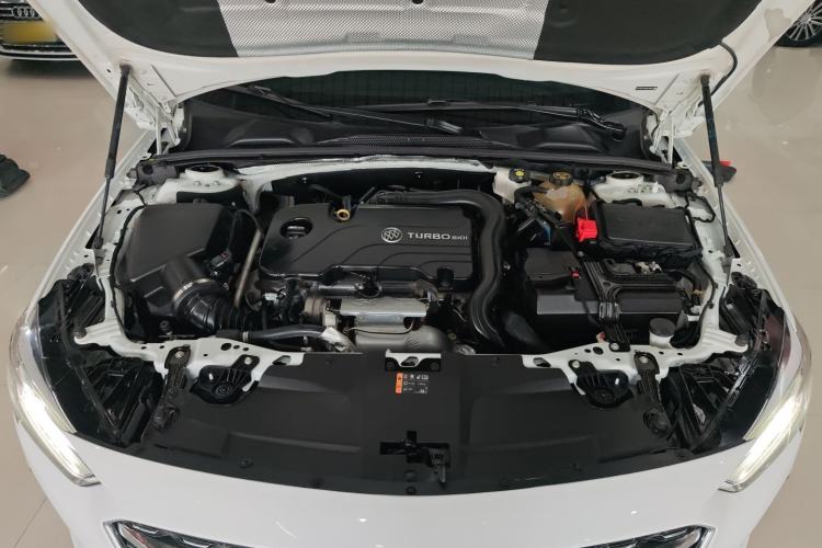 Used Buick Regal 2021 552T Elite Edition Engine Bay