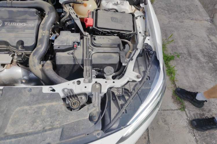 Used Buick Regal 2021 552T Elite Edition Engine Bay Left