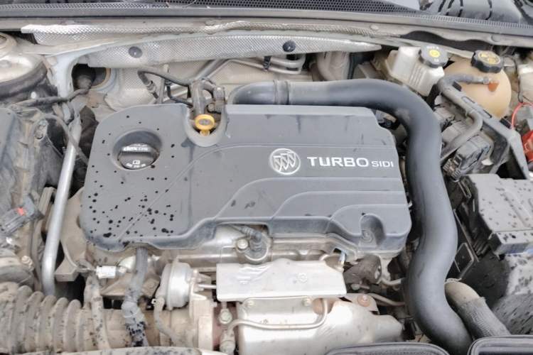 Used Buick Regal 2021 552T Elite Edition Engine Bay