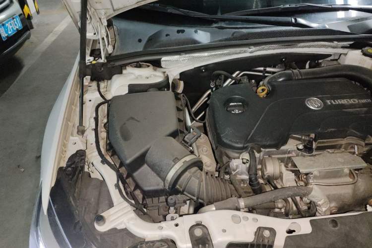 Used Buick Regal 2021 552T Elite Edition Engine Bay Right