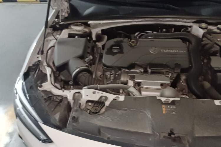 Used Buick Regal 2021 552T Elite Edition Engine Bay Right