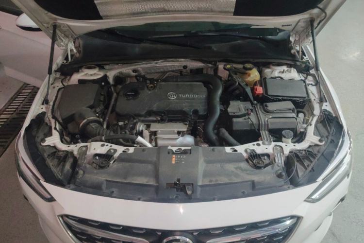 Used Buick Regal 2021 552T Elite Edition Engine Bay