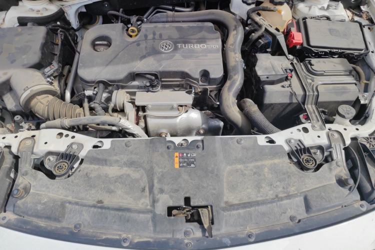 Used Buick Regal 2021 552T Elite Edition Engine Bay