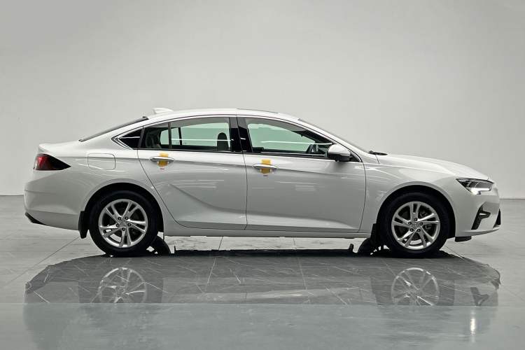 Used Buick Regal 2021 552T Elite Edition Exterior 3