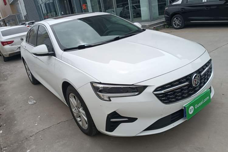 Used Buick Regal 2021 552T Elite Edition Front Right 45 Deg