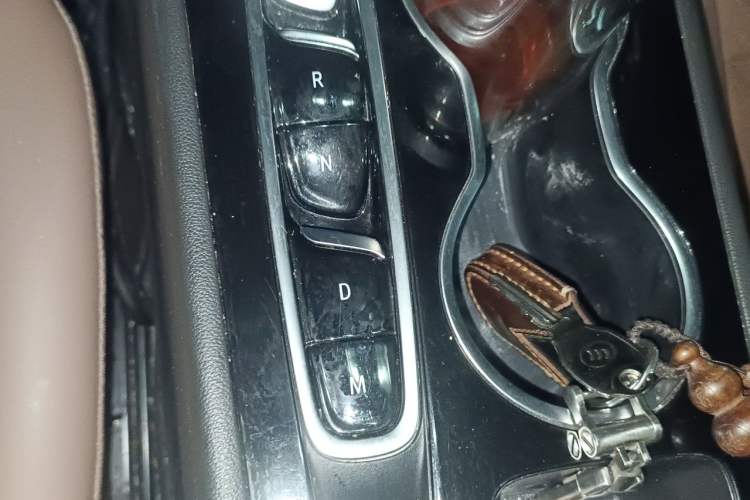 Used Buick Regal 2021 552T Elite Edition Gear Lever