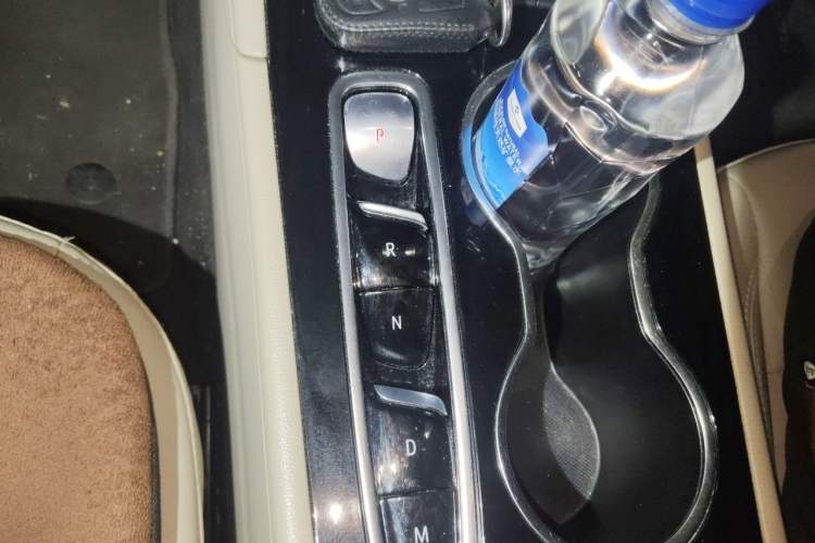 Used Buick Regal 2021 552T Elite Edition Gear Lever