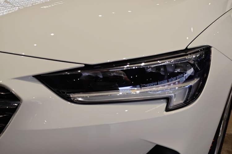 Used Buick Regal 2021 552T Elite Edition Left Front Headlight