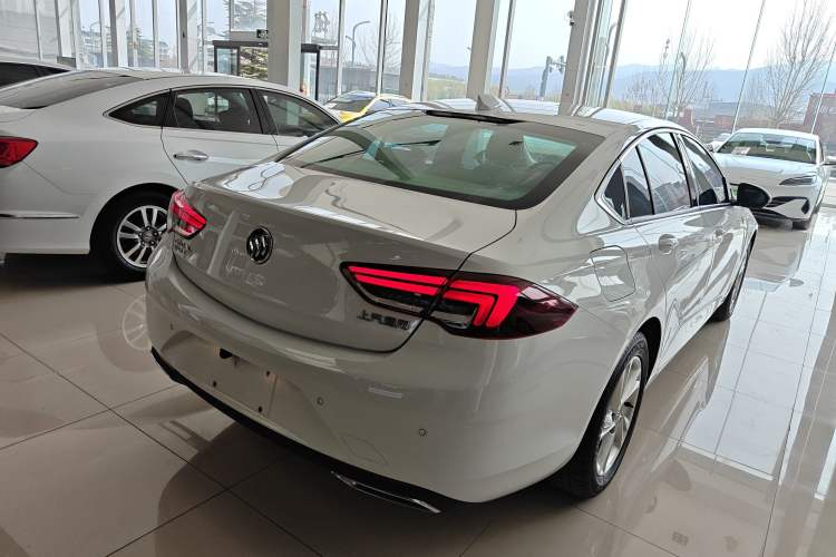 Used Buick Regal 2021 552T Elite Edition Rear Right 45 Deg