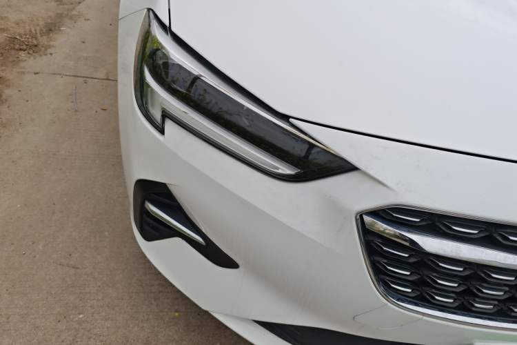 Used Buick Regal 2021 552T Elite Edition Right Front Headlight