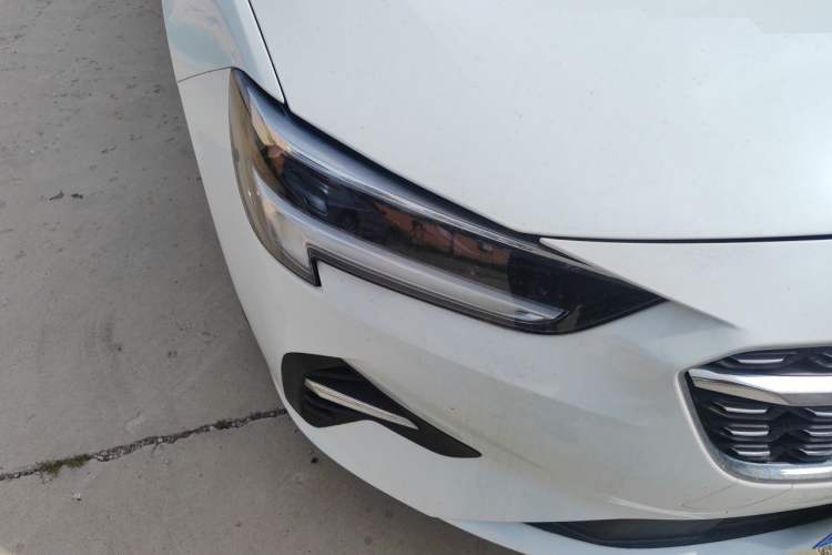 Used Buick Regal 2021 552T Elite Edition Right Front Headlight