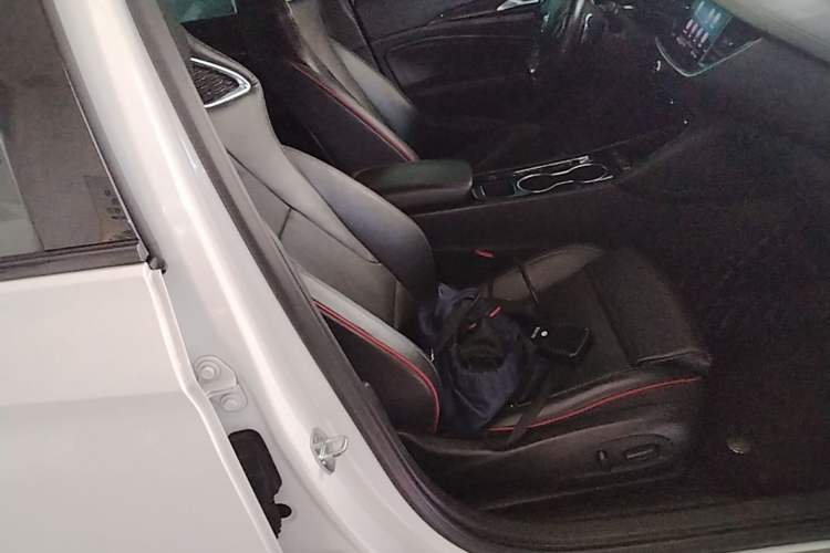 Used Buick Regal 2021 GS 28T Elite Model Right Front Seat