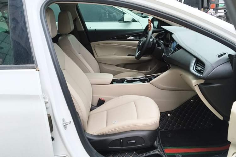 Used Buick Regal 2021 552T Elite Edition Right Front Seat