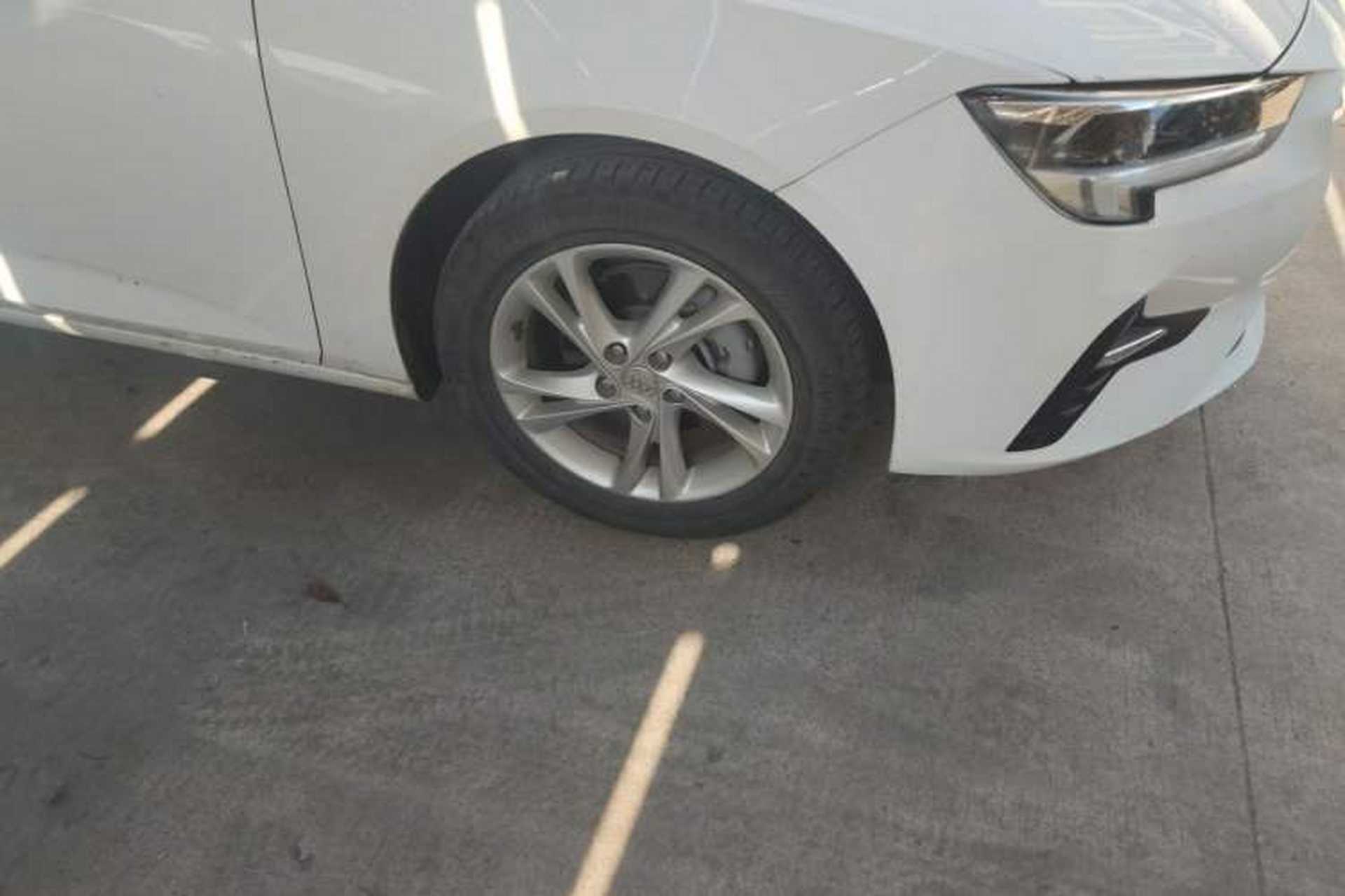 Used Buick Regal 2021 552T Elite Edition Right Front Wheel Hub
