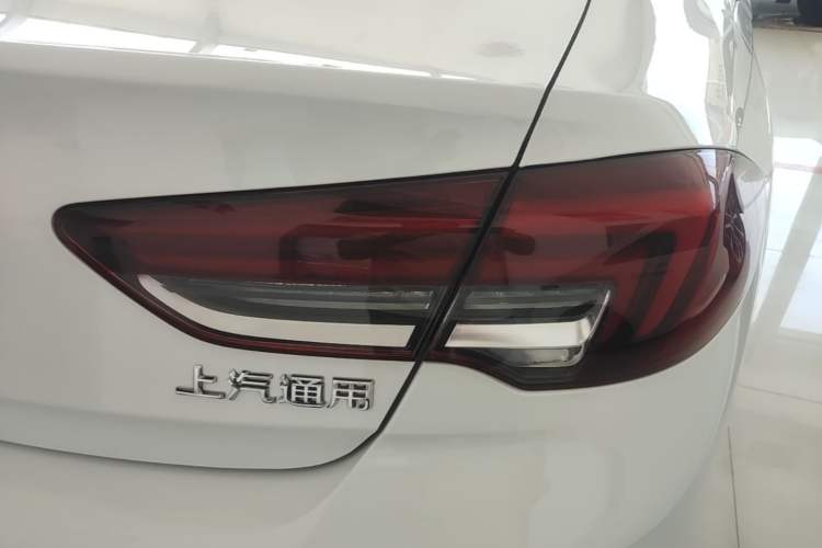 Used Buick Regal 2021 552T Elite Edition Right Rear Taillight