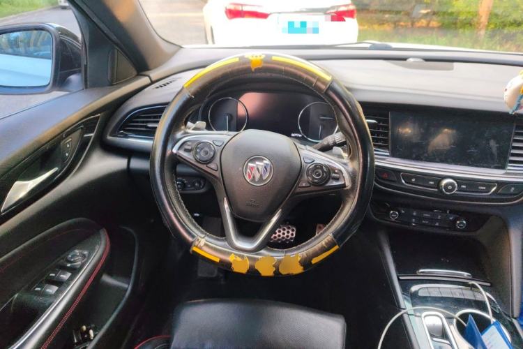 Used Buick Regal 2021 GS 28T Elite Model Steering Wheel