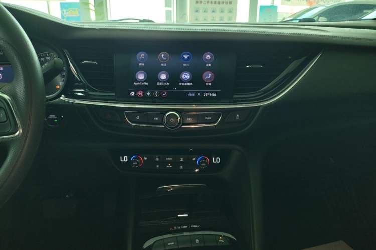 Used Buick Regal 2022 552T Smart Edition Audio And AC Panel
