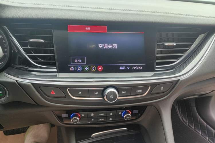 Used Buick Regal 2022 552T Smart Edition Audio And AC Panel