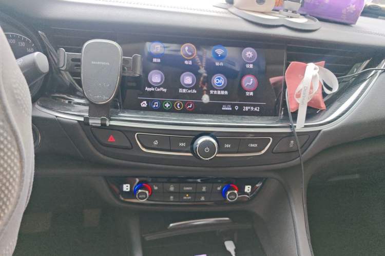 Used Buick Regal 2022 552T Smart Edition Audio And AC Panel