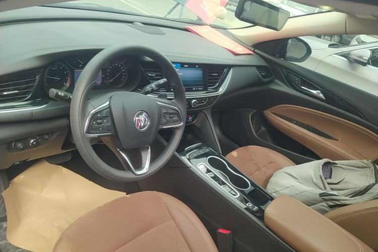 Used Buick Regal 2022 552T Smart Edition Center Console