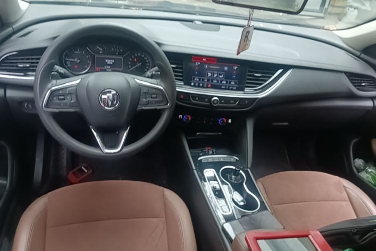 Used Buick Regal 2022 552T Smart Edition Center Console