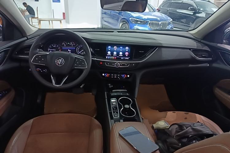 Used Buick Regal 2022 552T Smart Edition Center Console