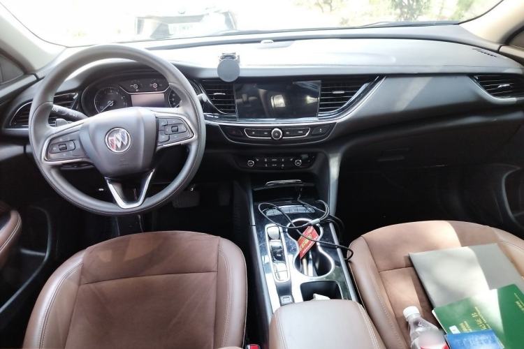 Used Buick Regal 2022 552T Smart Edition Center Console